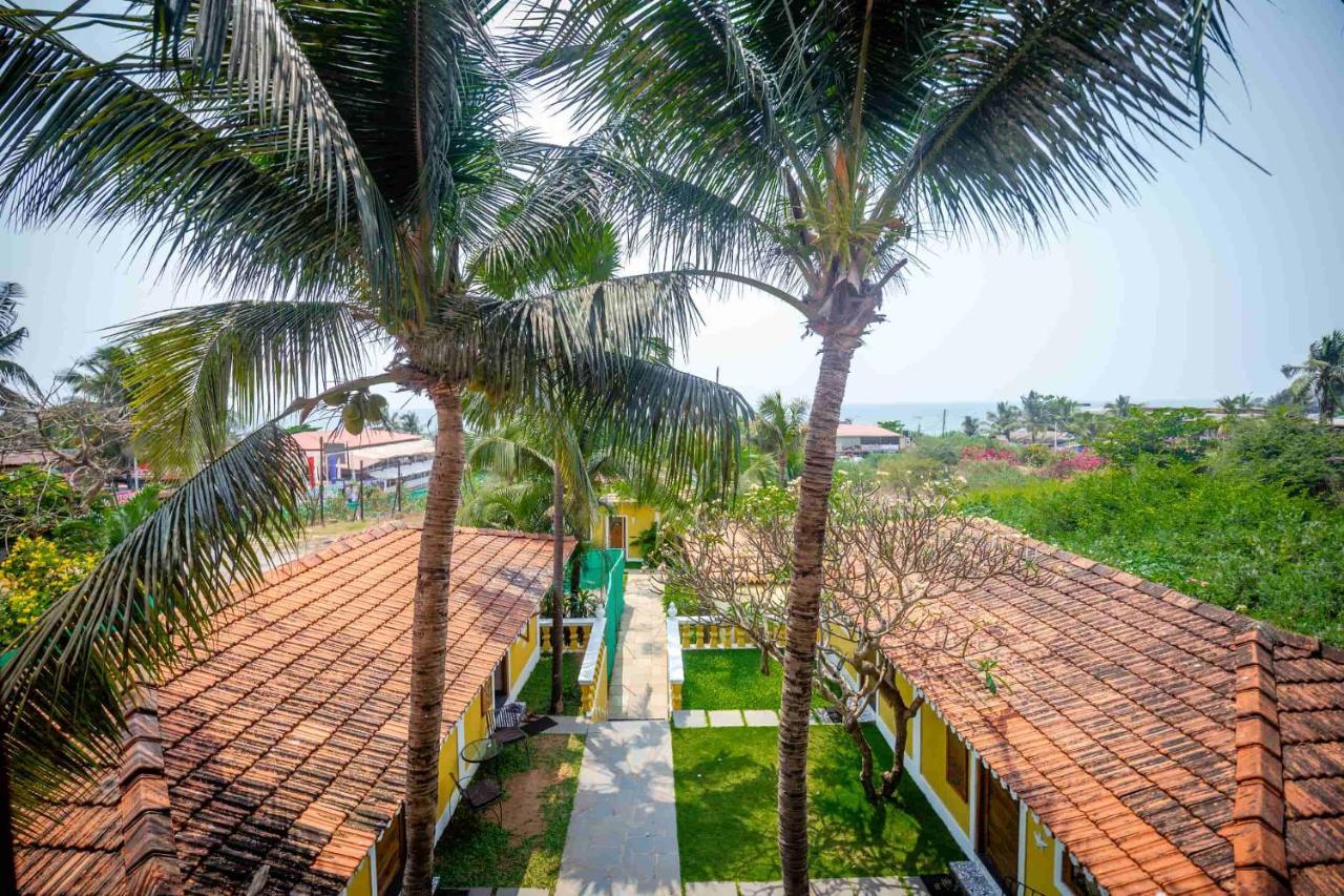 Fiesta Beach Resort Baga Extérieur photo