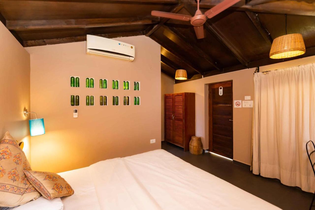 Fiesta Beach Resort Baga Extérieur photo