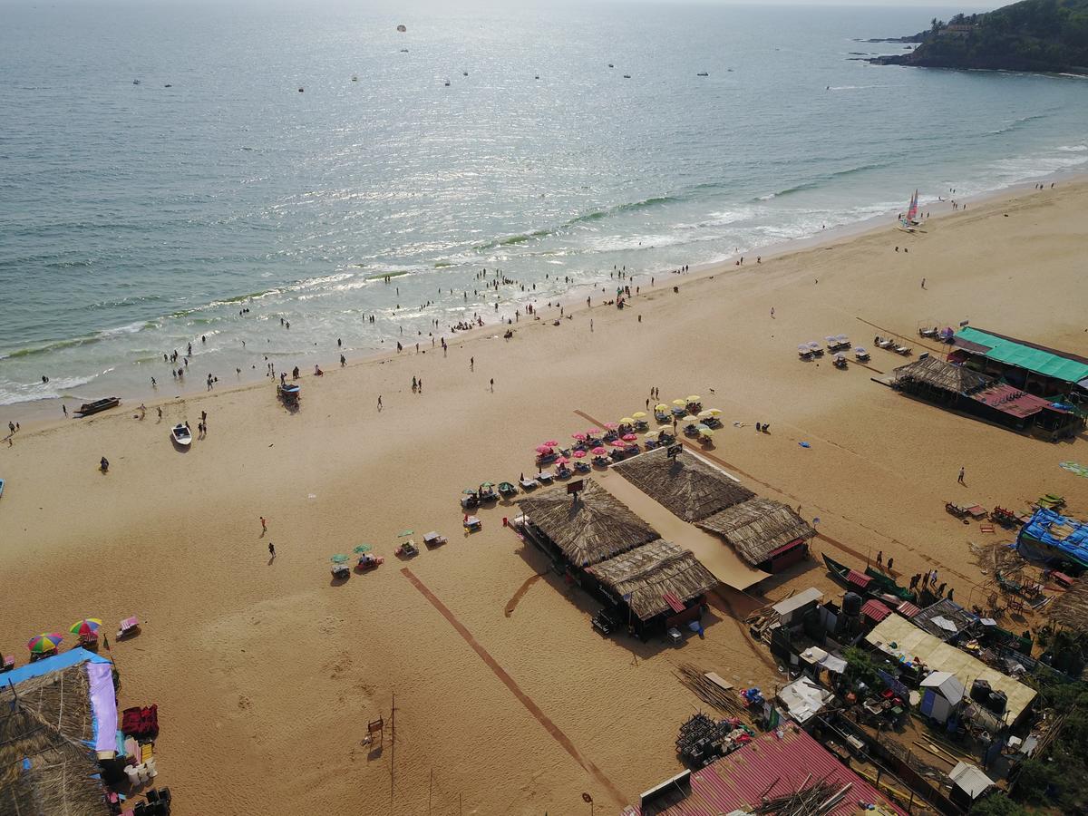 Fiesta Beach Resort Baga Extérieur photo